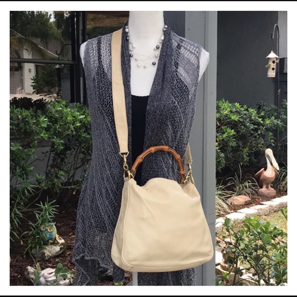 Gucci Handbags - Authentic Gucci Leather 2 Way Crossbody Handbag❤️